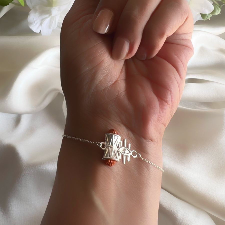 WOMEN - Triveni Damru 92.5 Silver Bracelet