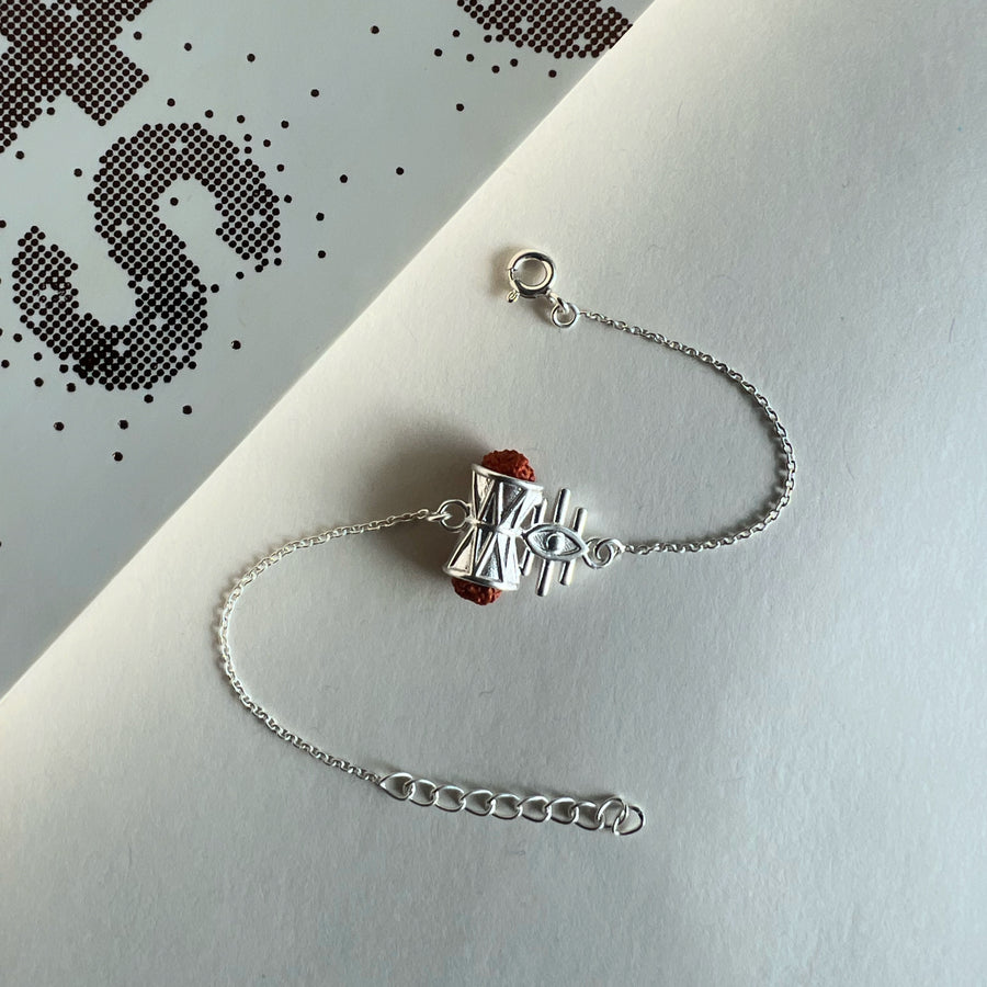 WOMEN - Triveni Damru 92.5 Silver Bracelet