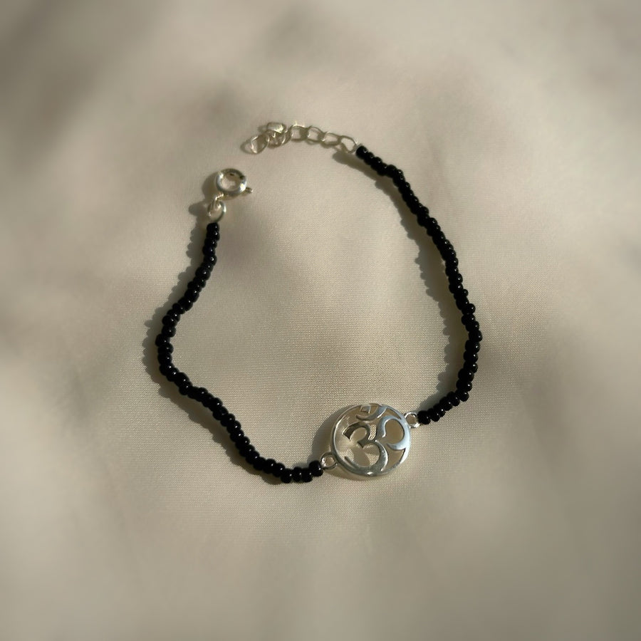 WOMEN- OM 92.5 Silver with Black Onyx beads Bracelet