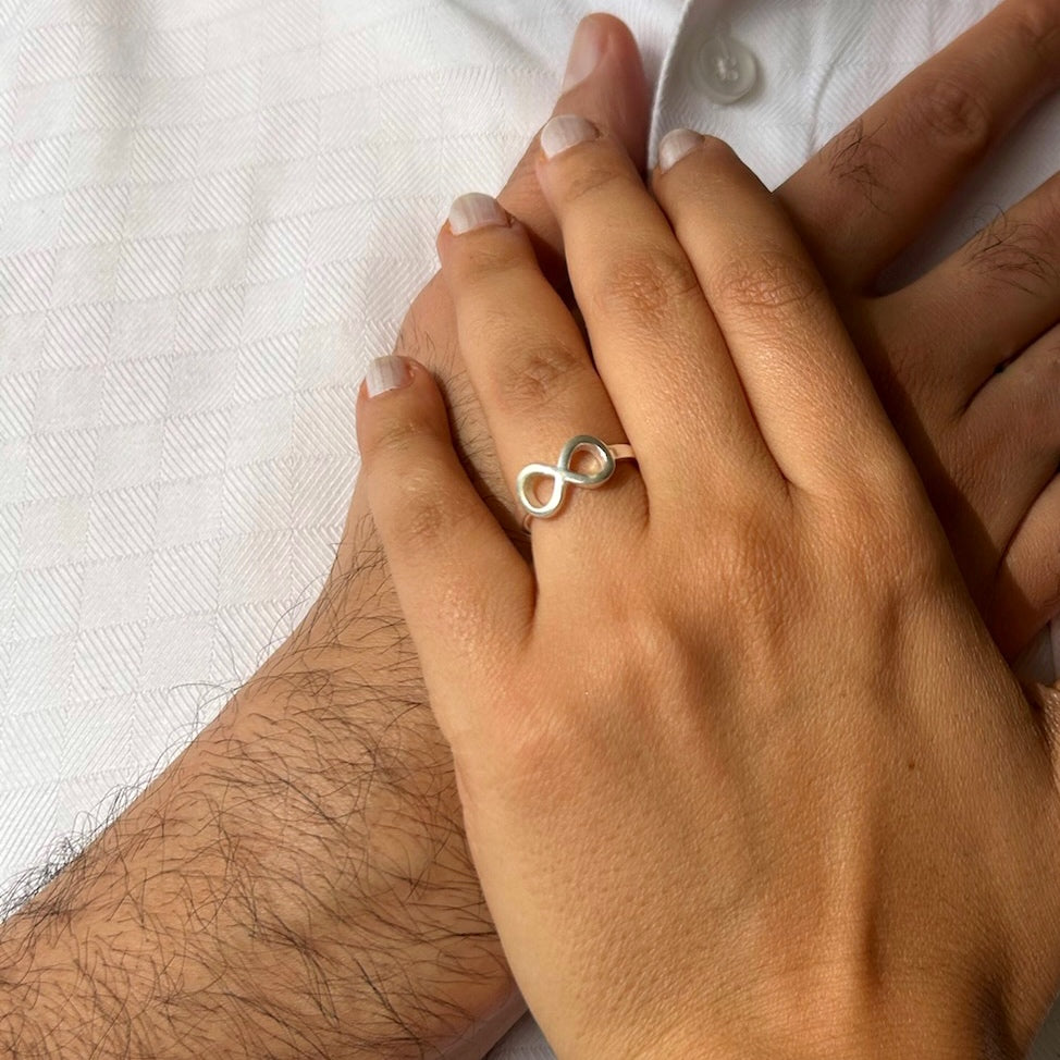 Silver infinity ring store with diamonds