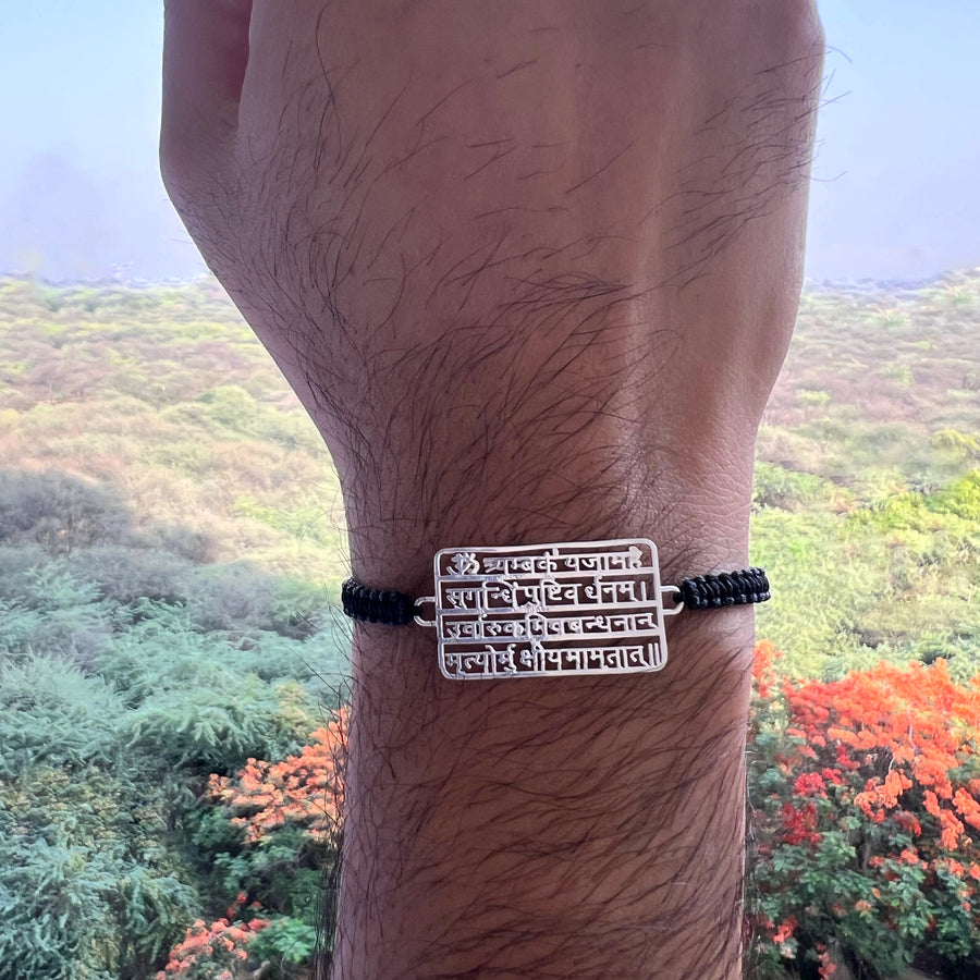 Maha Mrityunjaya Mantra 92.5 Silver Bracelet.