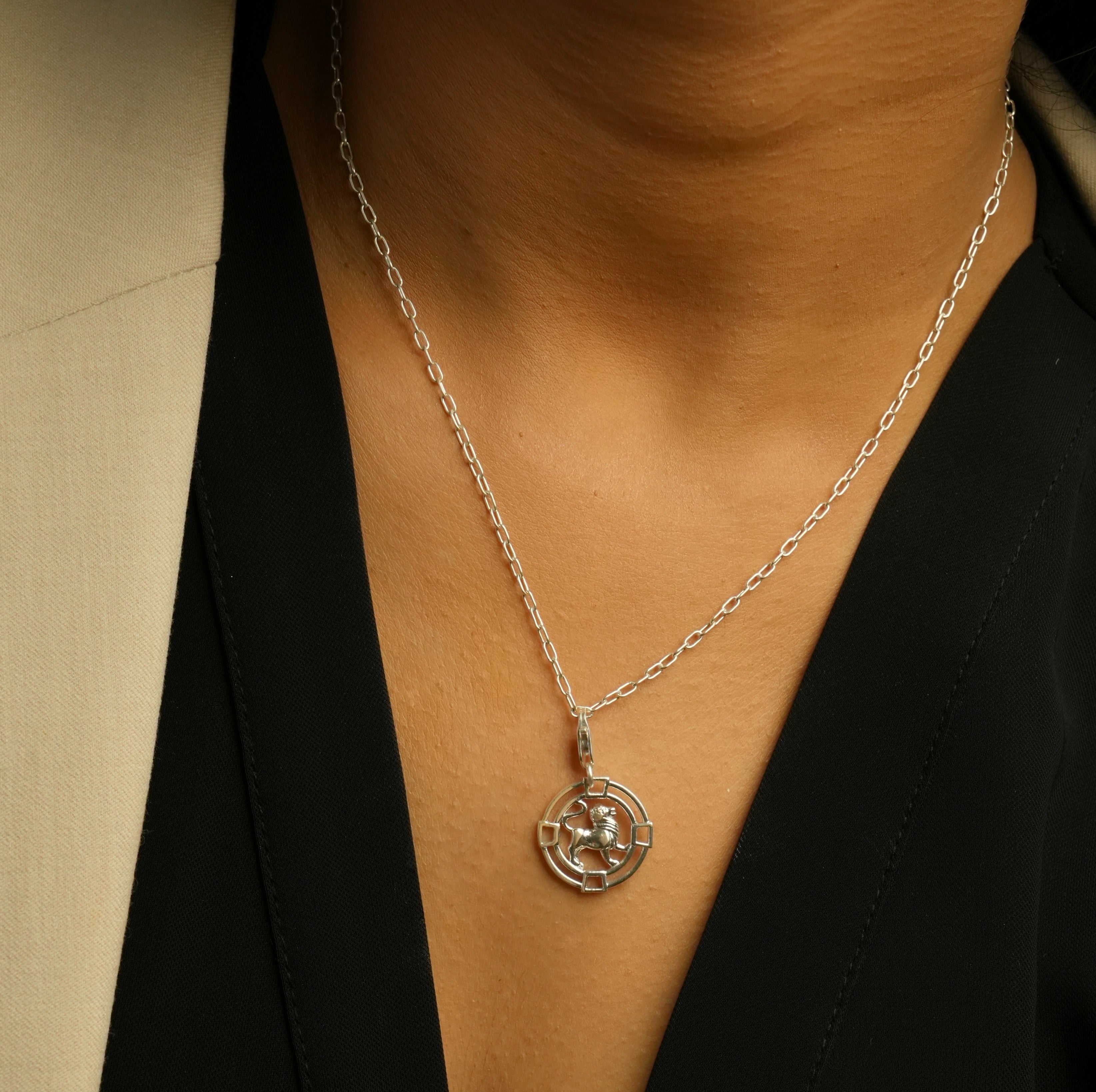 Leo Chain 92.5 Silver Necklace PLUS Free Thread Bracelet
