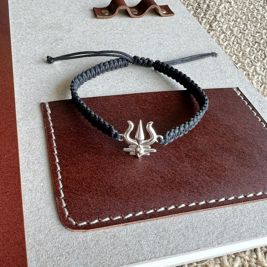 PREORDER - MEN Mahadev's Trishul Gaze 92.5 silver Bracelet