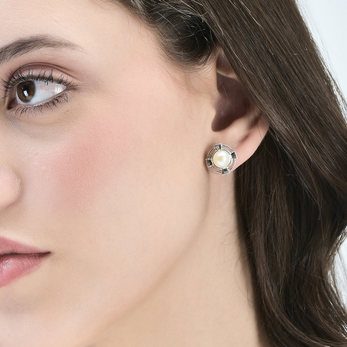 92.5 Silver Studs with Pearl