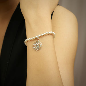 
            
                Load image into Gallery viewer, Pisces Pearl Bracelet
            
        