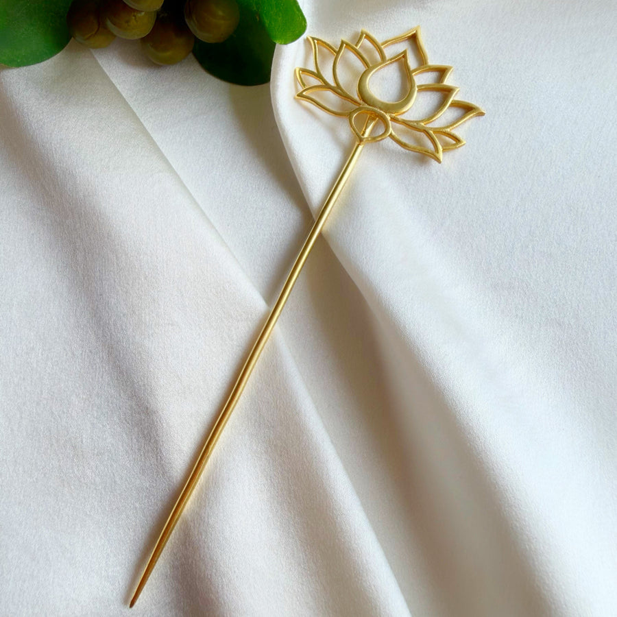 Lotus Bun Pin (Single Stick)
