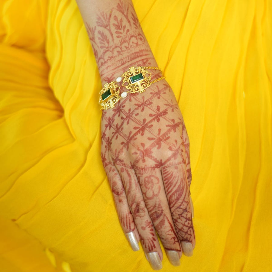 Shagun Green Bracelet with Freshwater Pearls