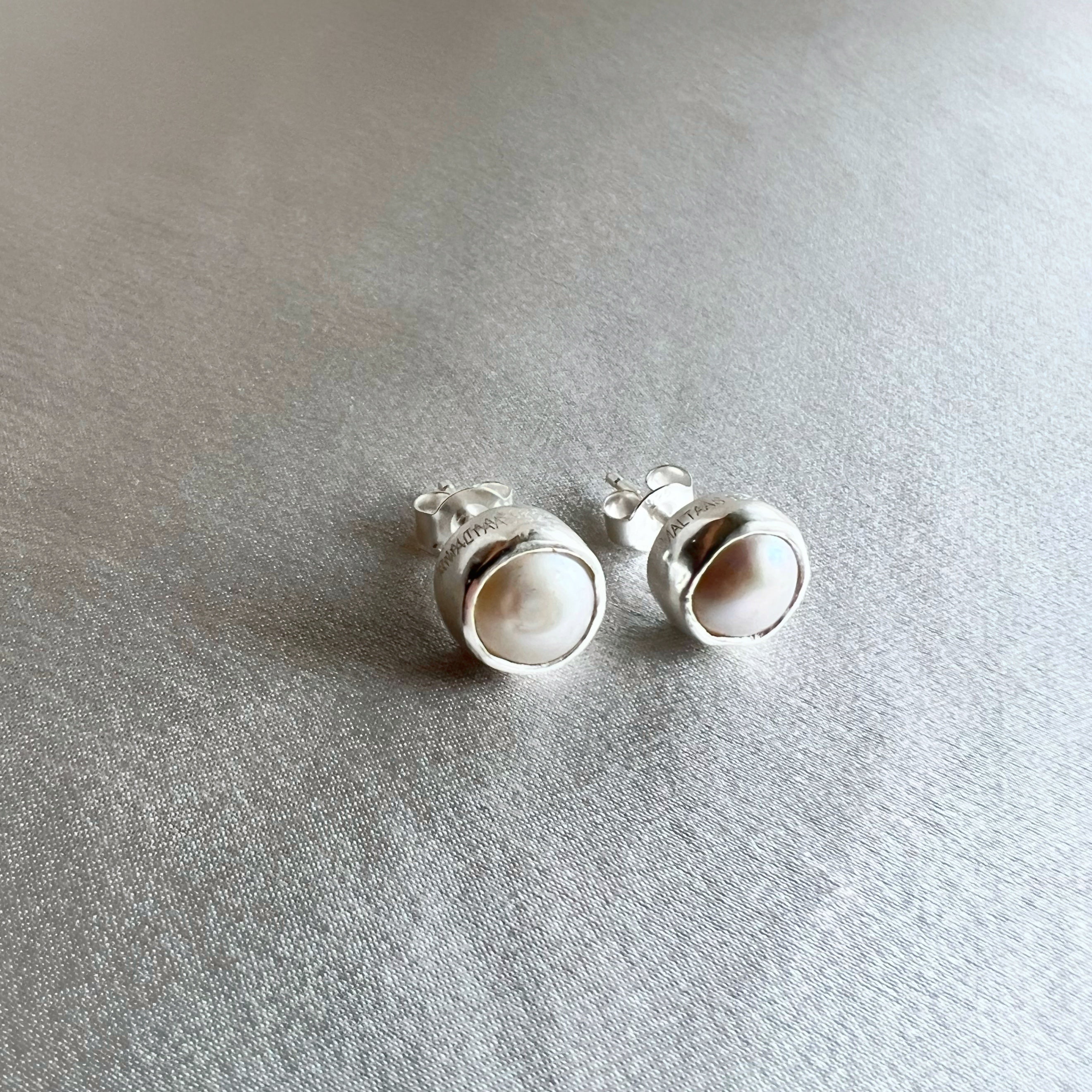 Freshwater Pearl Bare Glow Studs
