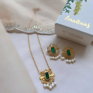 Green Shagun Stud & Necklace Gift set
