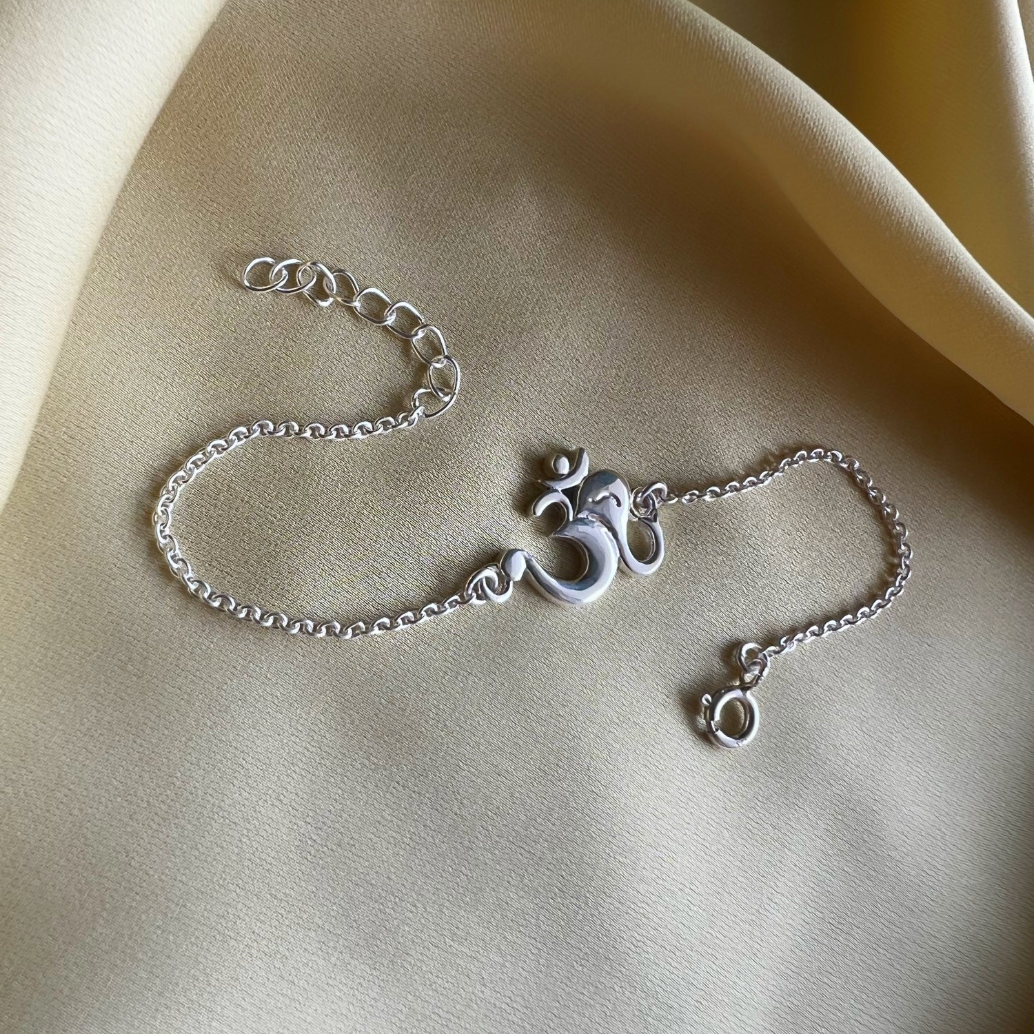Women - Shubh Om Ganesha 92.5 Silver Bracelet
