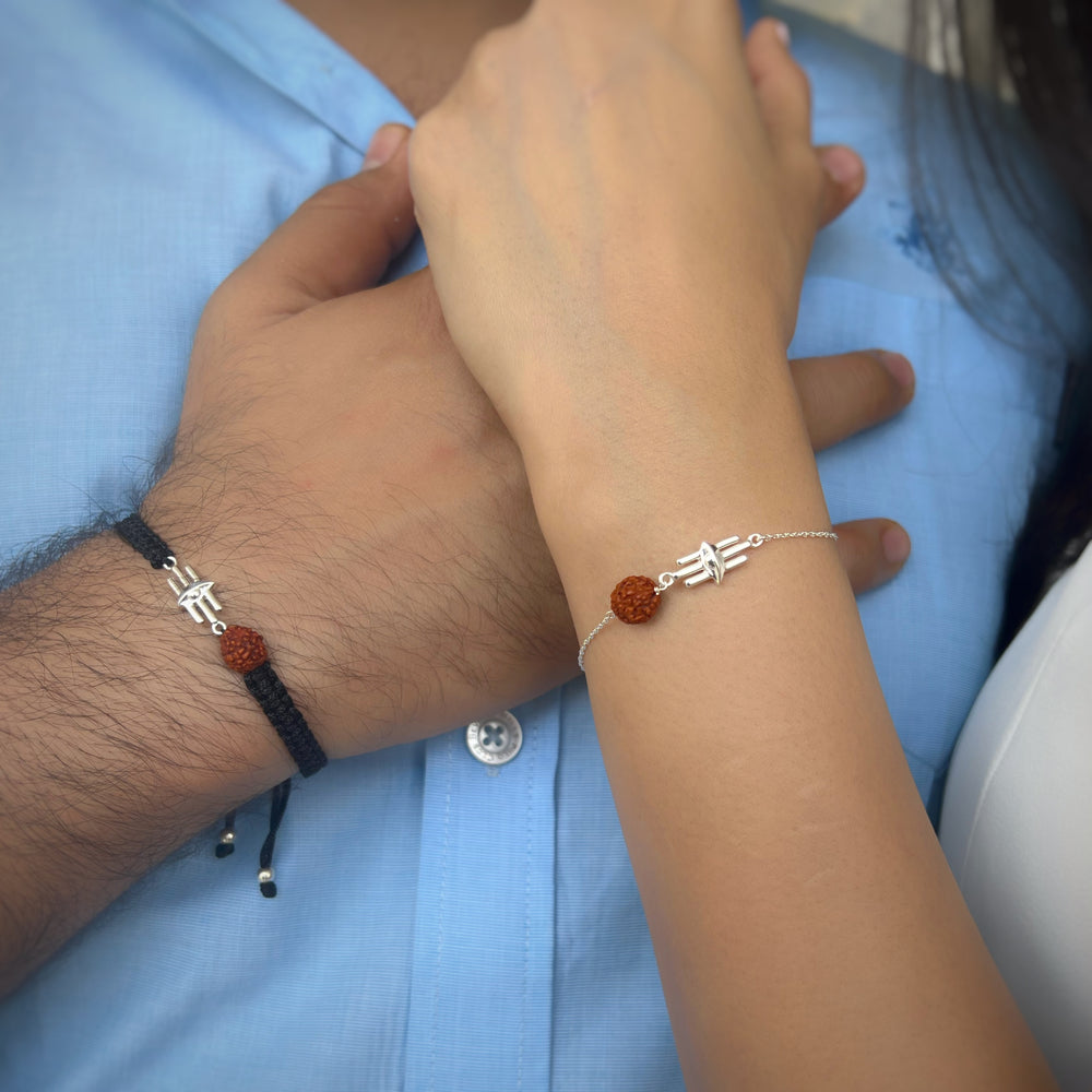
            
                Load image into Gallery viewer, COUPLE - Third Eye with Rudhraksh 92.5 Silver Bracelets
            
        