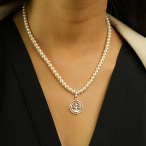 
            
                Load image into Gallery viewer, Libra Pearl 92.5 Silver Necklace PLUS Free Thread Bracelet
            
        