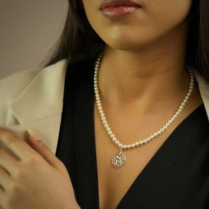
            
                Load image into Gallery viewer, Sagittarius Pearl 92.5 Silver Necklace PLUS Free Thread Bracelet
            
        