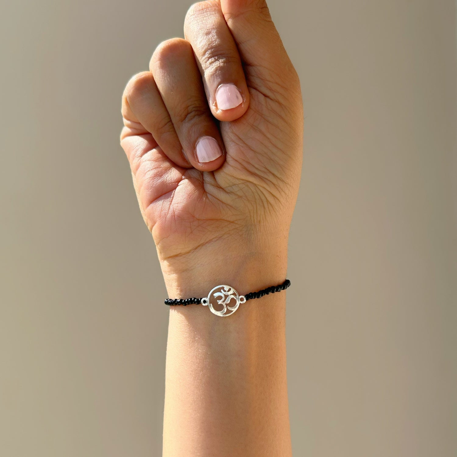 Women - OM 92.5 Silver with Black Onyx Beads Bracelet
