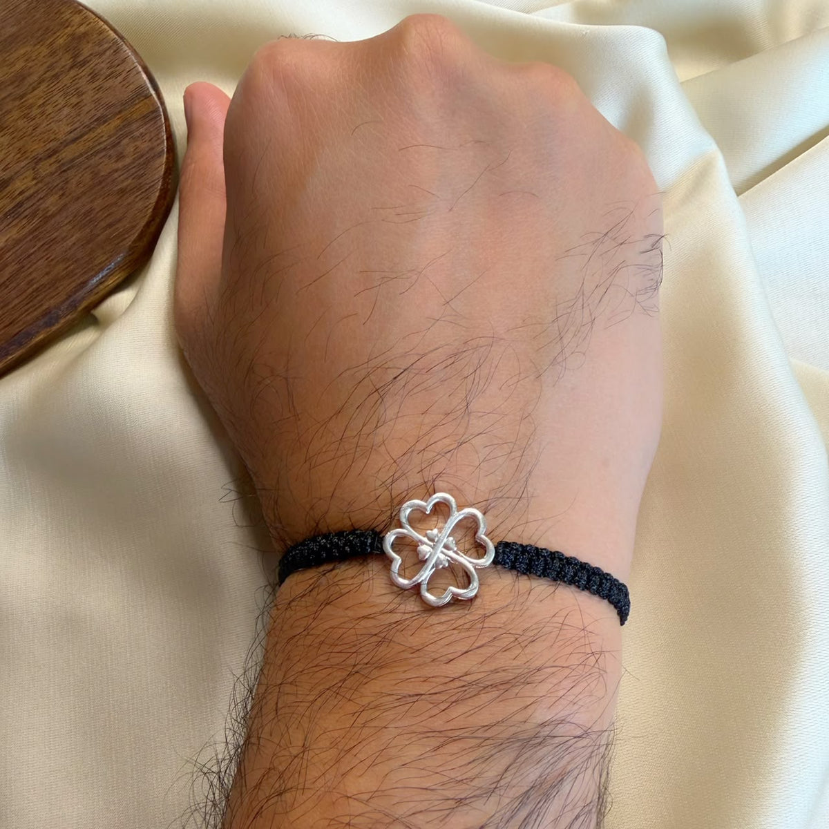 Lucky Clover with Hearts 92.5 silver bracelet on black thread, Amaltaas