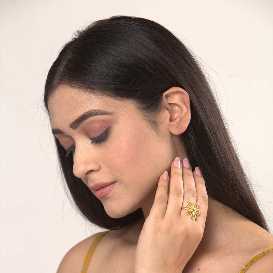 Una Flower Ring