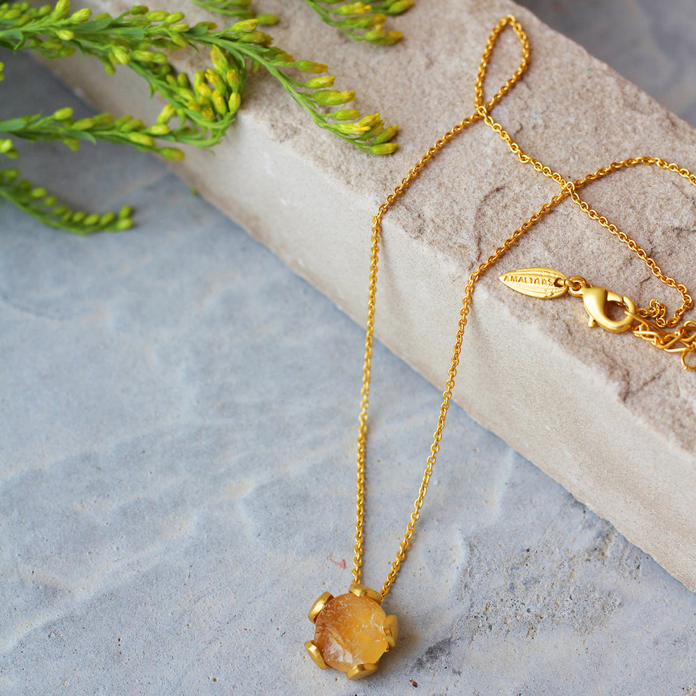
            
                Load image into Gallery viewer, Citrine Petal Necklace
            
        