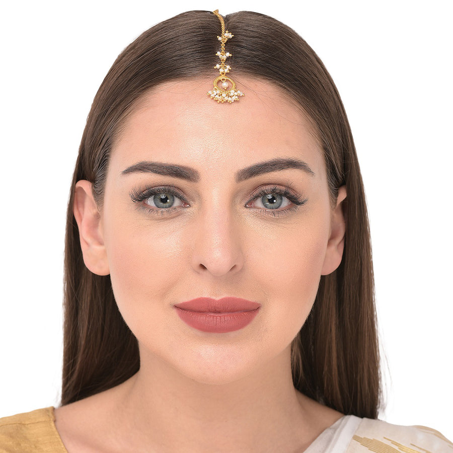 Stunning Pearl Maang Tika