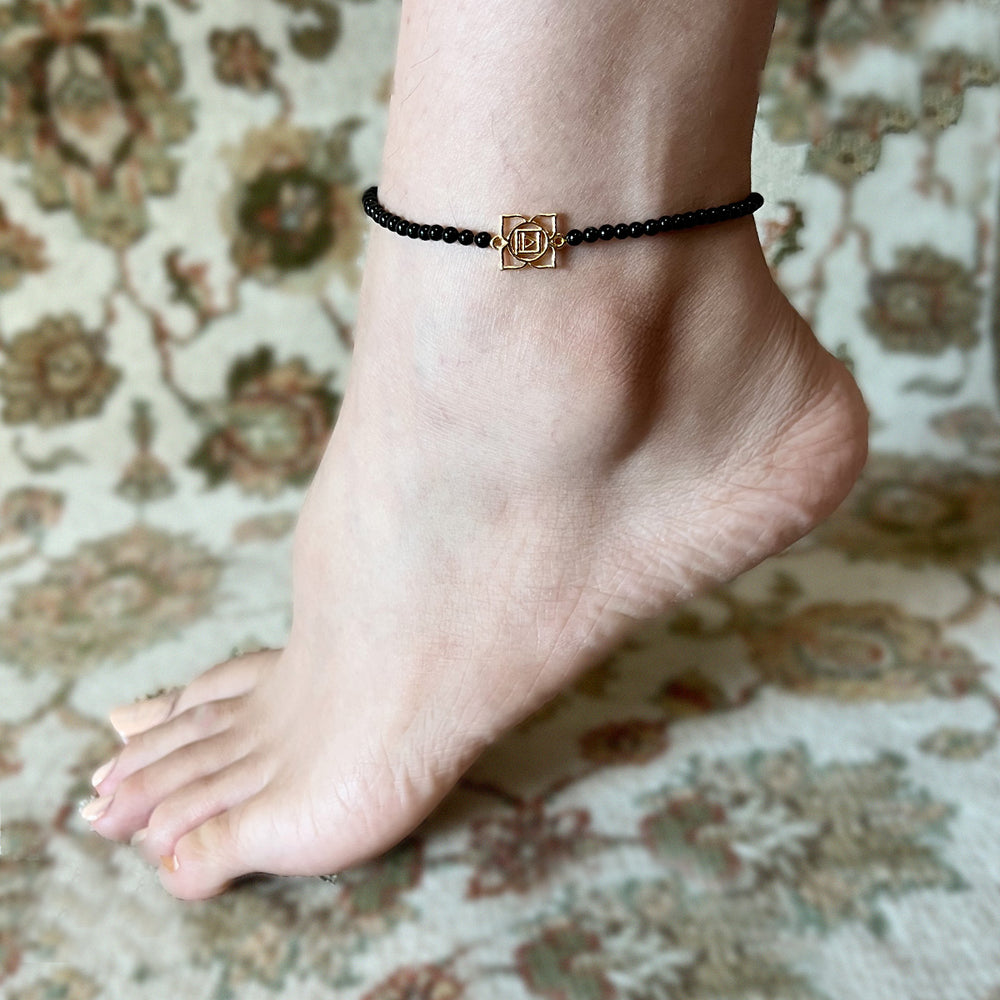 
            
                Load image into Gallery viewer, Root Chakra Black Onyx Anklet
            
        