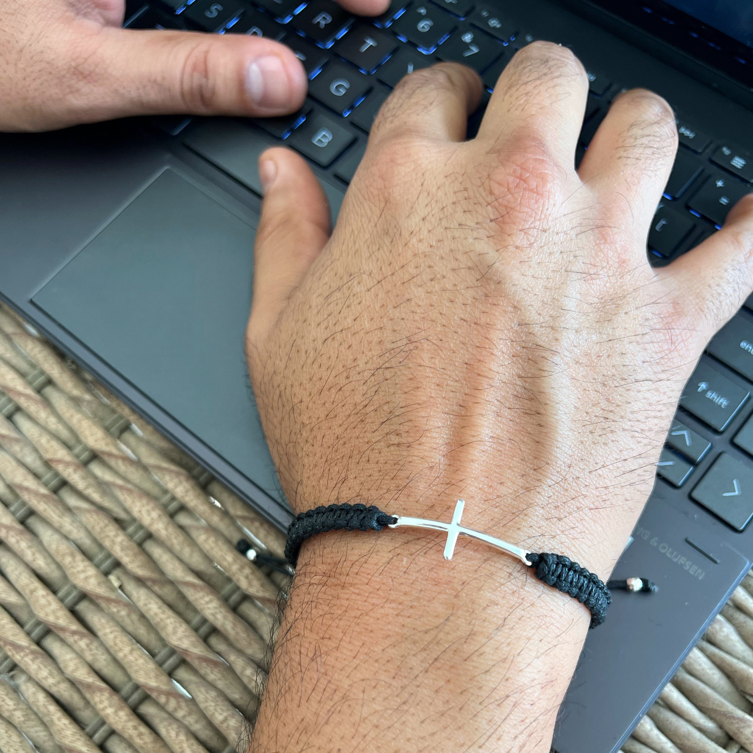 PREORDER -  MEN - Cross 92.5 Silver Bracelet